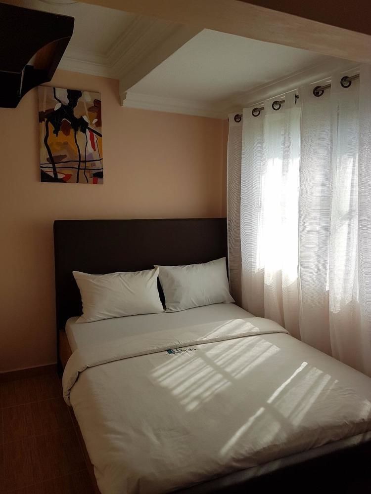 Hillside Gardens Ltd Hotel Лагос Екстериор снимка