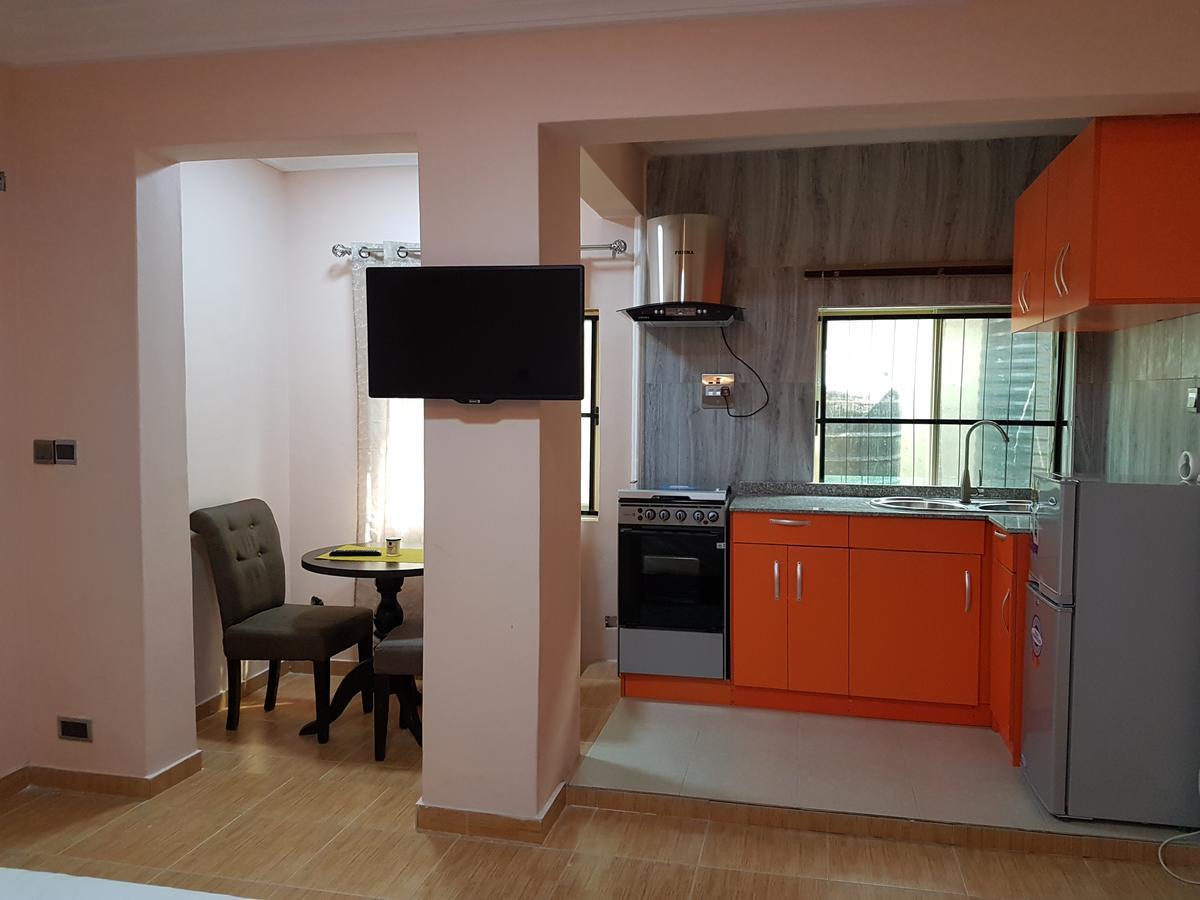Hillside Gardens Ltd Hotel Лагос Екстериор снимка